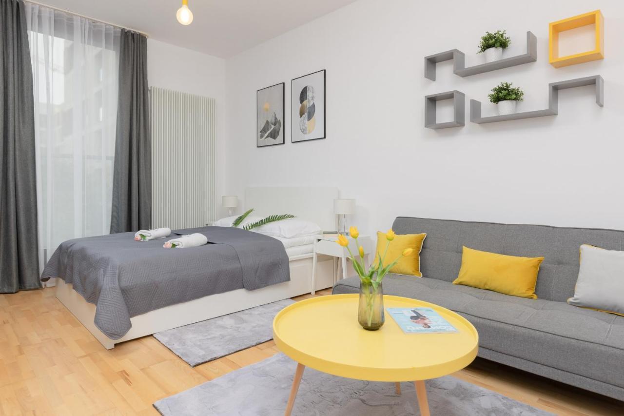 Warsaw Wola Apartment Near Nocny Market By Noclegi Renters 외부 사진