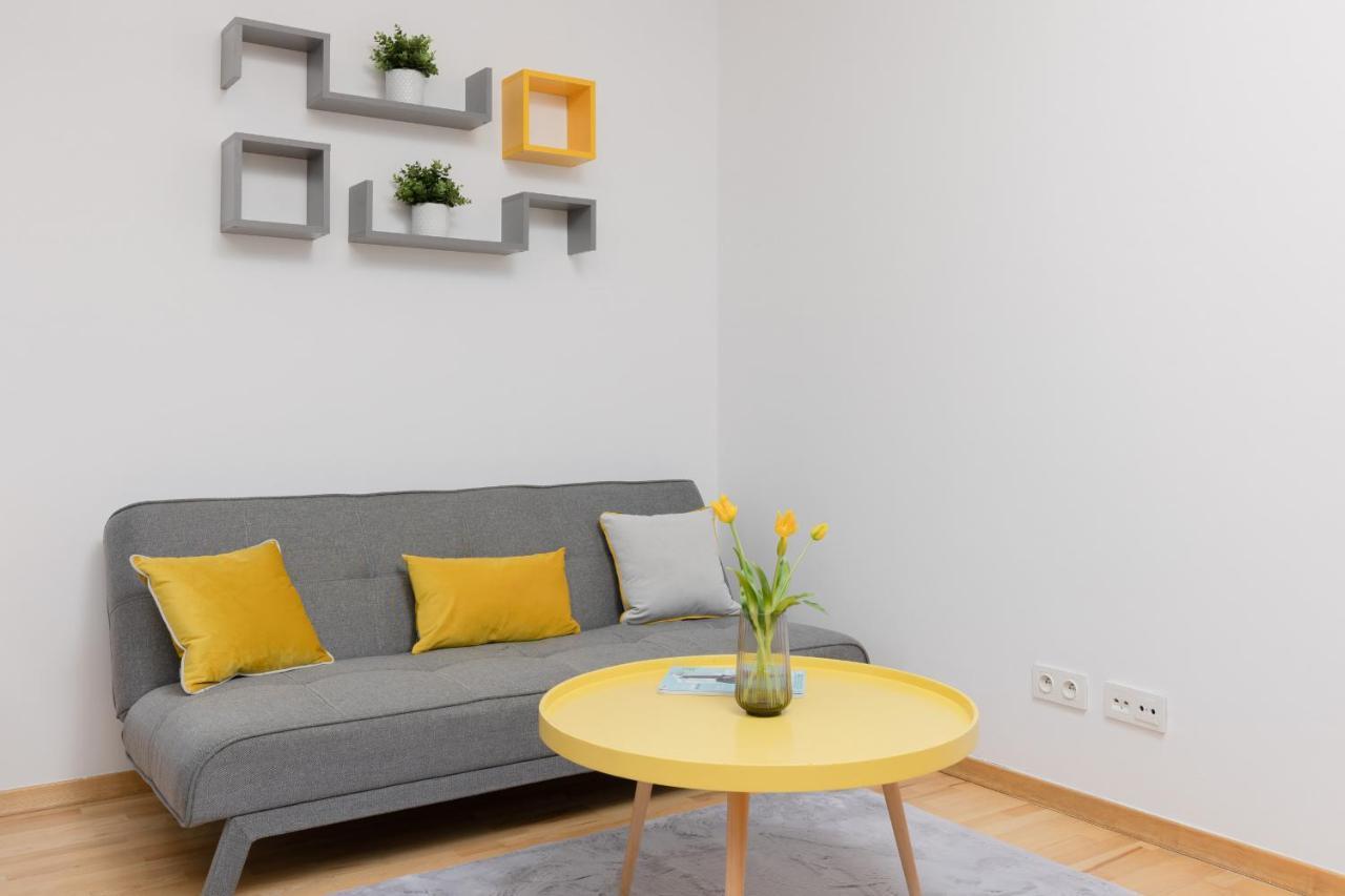 Warsaw Wola Apartment Near Nocny Market By Noclegi Renters 외부 사진