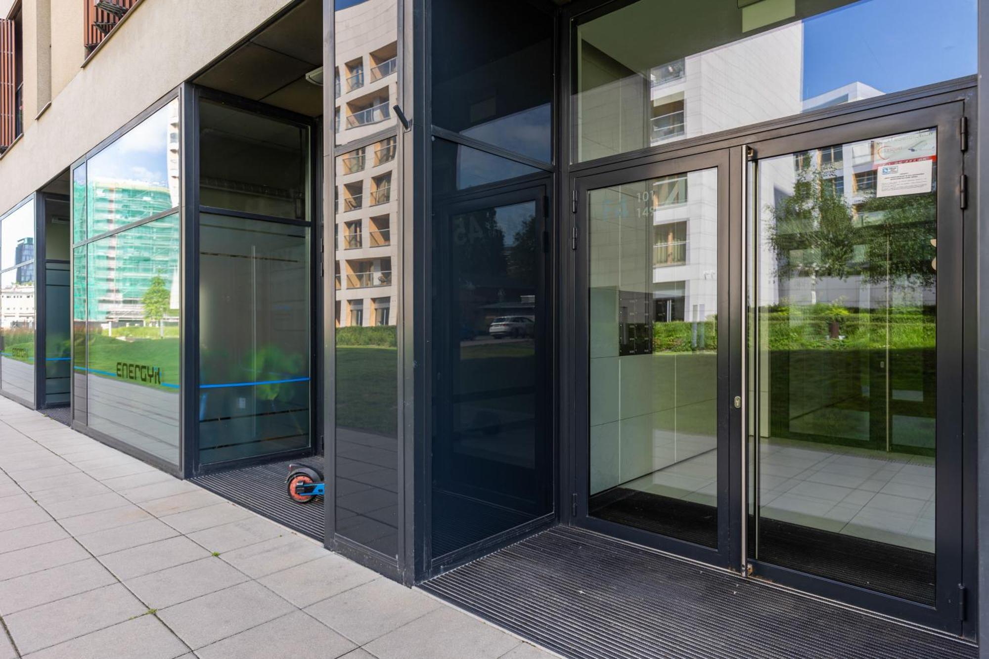 Warsaw Wola Apartment Near Nocny Market By Noclegi Renters 외부 사진
